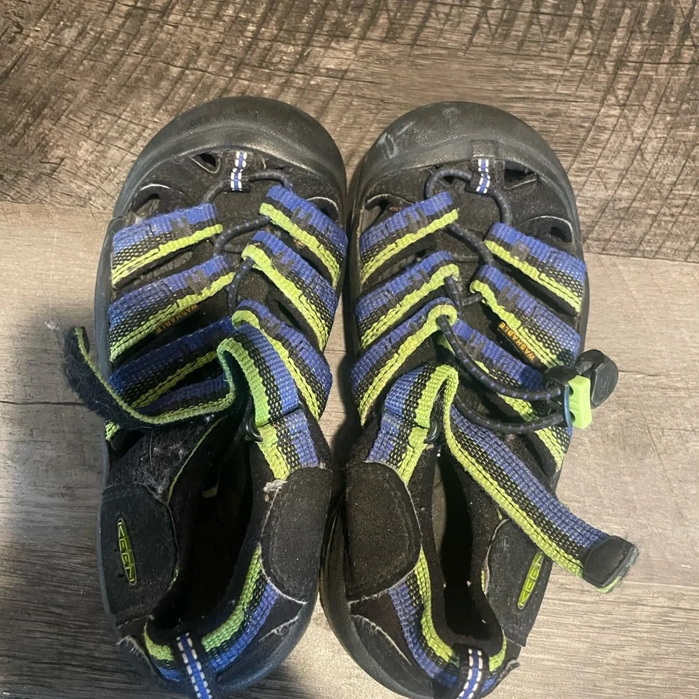 Keen kids black